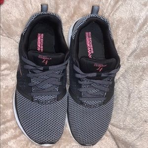 Sketchers GoWalk 4 size 9